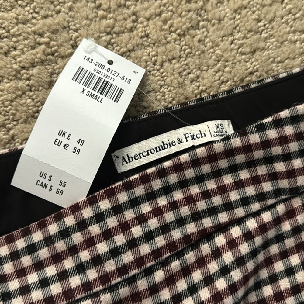 Abercrombie and fitch skirt - Picture 2 of 6